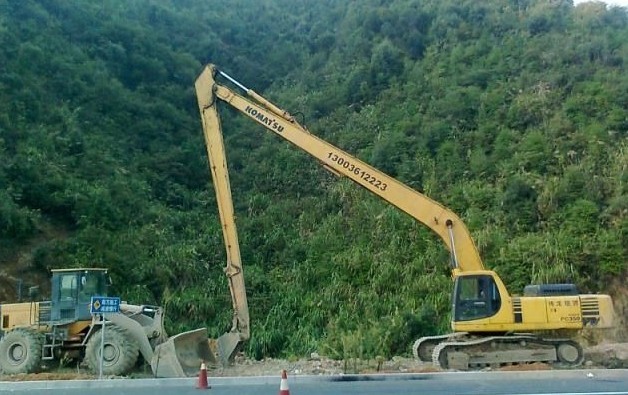 長臂挖掘機(jī)廠家、長臂挖掘機(jī)廠家定制、長臂挖掘機(jī)廠家改裝